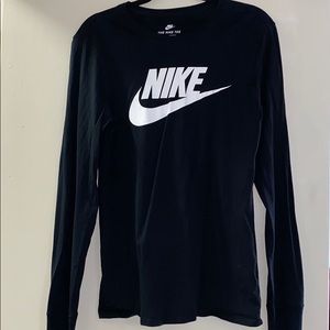Women’s Nike sportswear long sleeve top